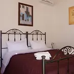 Oda ve Kahvaltı Torre Rocciola Modica