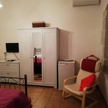 Torre Rocciola 3* מודיקה